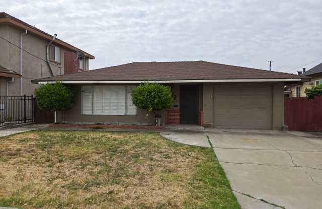 Well Maintained - 2 bedroom home in great area. photos photos