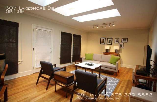 607 Lakeshore Dr NE Gallery 2