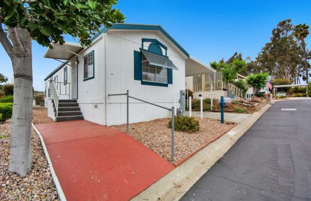 525 W El Norte Pkwy - 525 West El Norte Parkway, Escondido, CA 92026