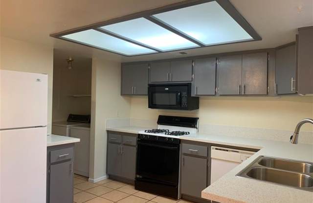 5266 Lisagayle Court unit 122 - 1 Gallery 2