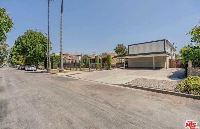 2210 S Sycamore Ave unit: 3 photos photos