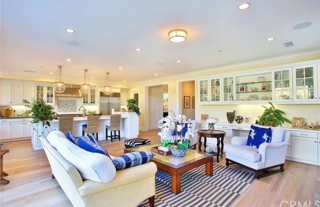 4 Summer House Lane - 4 Summer House Ln, Newport Beach, CA 92660