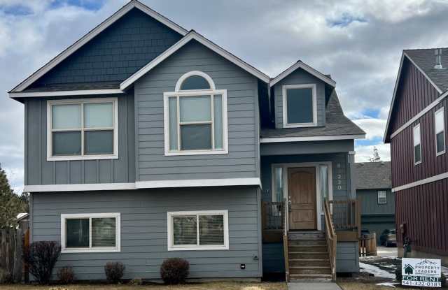 Spacious 4-Bedroom Home—Quick Drive to Downtown  Old Mill photos photos