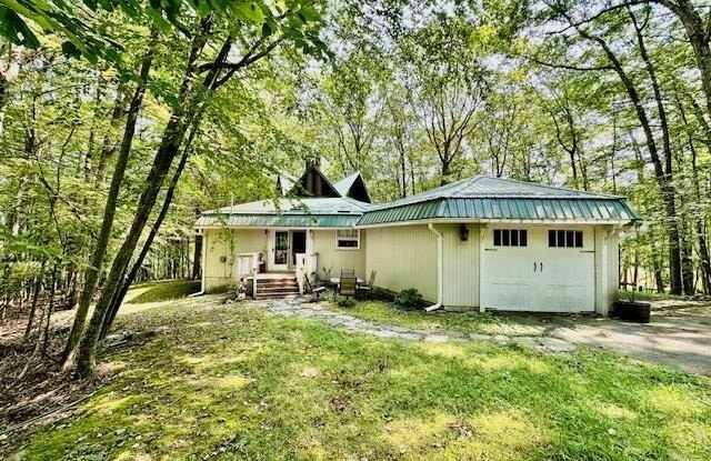 117 Cottonwood Drive - 117 Cottonwood Drive, Hemlock Farms, PA 18428