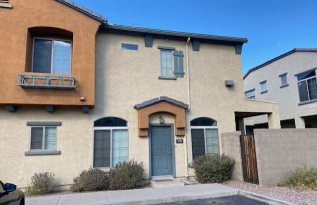 2 BEDROOM UNIT IN CHANDLER - 2727 North Price Road, Chandler, AZ 85224