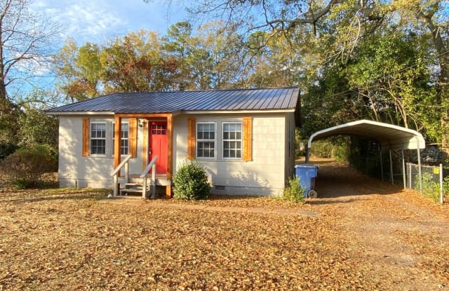 202 E Francis St - 202 Francis Street West, Jacksonville, AL 36265
