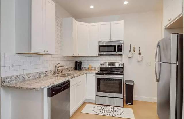 947 North Ormewood Park Drive Southeast - 947 North Ormewood Park Drive Southeast, Atlanta, GA 30316