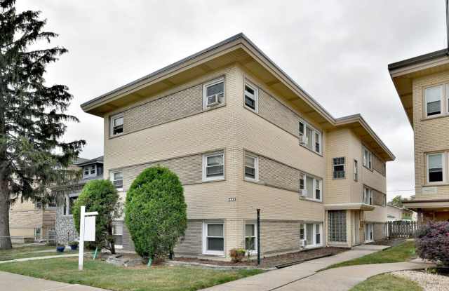 2334 N 72nd Court - 2334 North 72nd Court, Elmwood Park, IL 60707