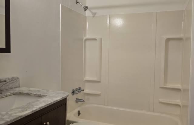 3936 Mercier Street - 2 Gallery 3