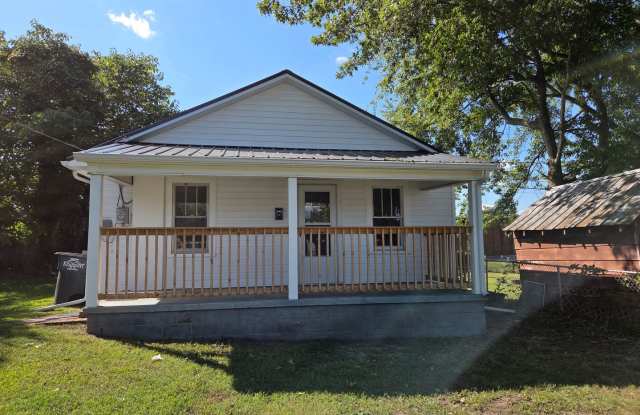 Cute 2 bed 1 bath home for rent. photos photos