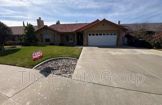 1031 N. Crenshaw St - 1031 North Crenshaw Street, Visalia, CA 93291