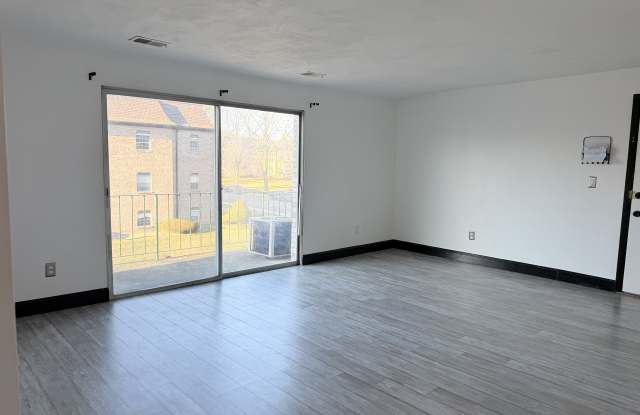 113 Oak Ln photos photos