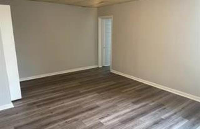 132 N KING Street unit: #A photos photos