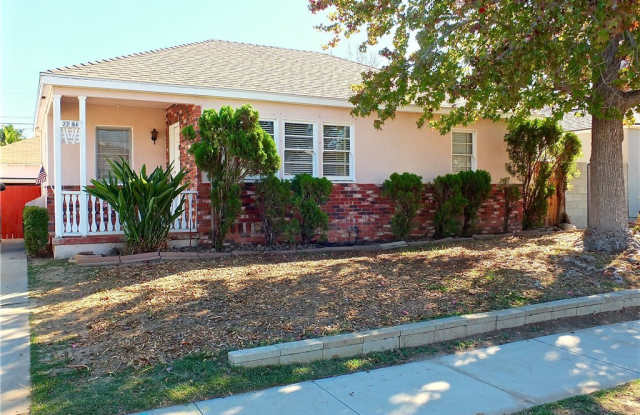 2294 Belmont Avenue - 2294 Belmont Avenue, Long Beach, CA 90815