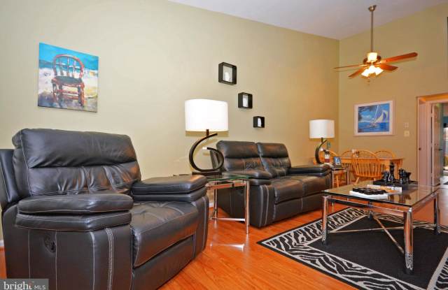 2816 BERTH TERRACE Gallery 2