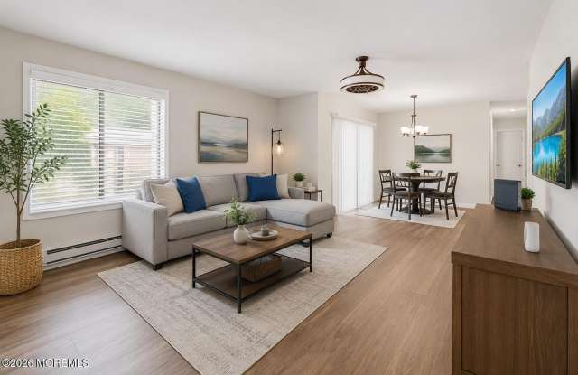 125 Amberly Drive Gallery 1