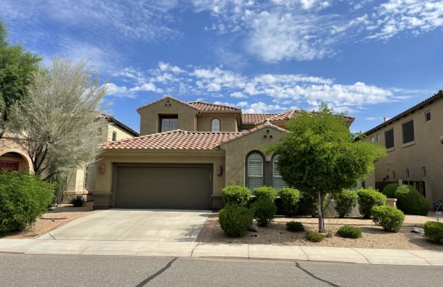 3832 E Daley Ln Gallery 1