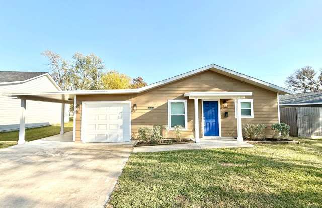 Charming Recent Construction 3/2/1 Home Near Downtown Lake Jackson ! photos photos