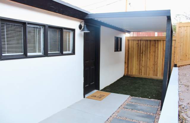 1634 E Phillips Ave photos photos