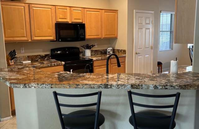 16919 W. Villagio Drive Gallery 4