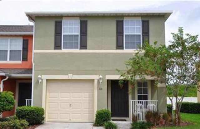 716 Cresting Oak Circle Apt. 550 - 716 Cresting Oak Cir, Southchase, FL 32824