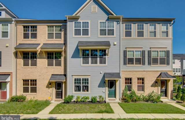 1132 RED HAWK WAY - 1132 Red Hawk Way, Severn, MD 21144