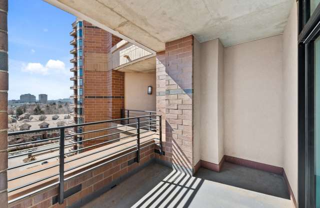 Come live in Penterra Plaza! photos photos