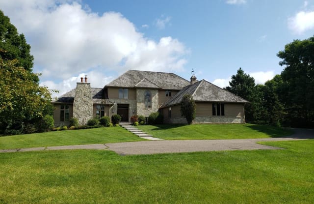 100 Spur Circle - 100 Spur Circle, Medina, MN 55391
