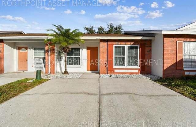 915 Burlwood Street photos photos