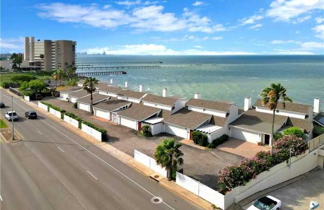 4466 Ocean Drive unit: 7 photos photos