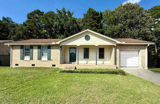 121 Pinewood St photos photos