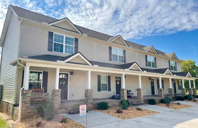 Modern 2-Bed, 2.5-Bath Townhome in Lenoir City photos photos