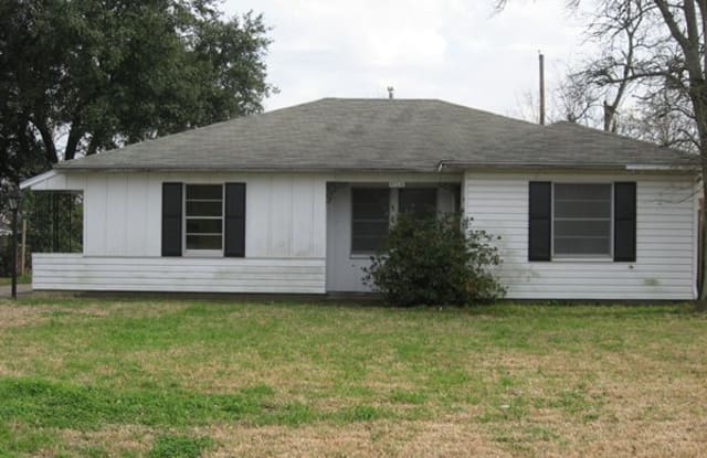 4720 7th St - 4720 7th Street, Port Arthur, TX 77642