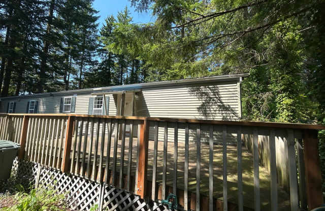 Two Bedroom Mobile Home for Rent in Maple Falls photos photos