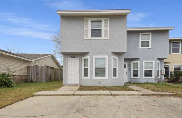 2418 Johnson Dr photos photos
