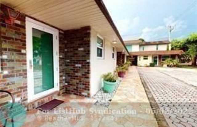 1901 Pierce St - 1901 Pierce Street, Hollywood, FL 33020