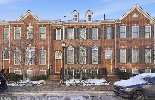 7976 VIGNE Court - 7976 Vigne Court, Tysons Corner, VA 22182