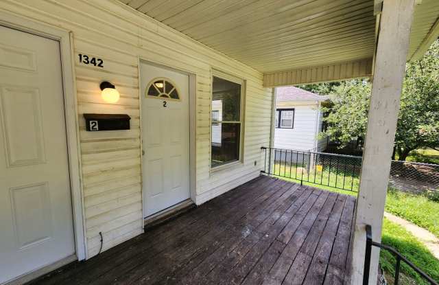 Spacious 3-Bedroom, 1-Bathroom Home AVAILABLE NOW!! Gallery 4