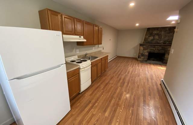 12640 W Grand River Ave photos photos