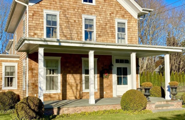 146 South Road - 146 South Road, Westhampton, NY 11977