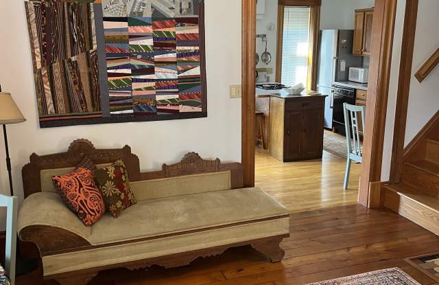 215 Rose Place - 215 Rose Place, Kalamazoo, MI 49001