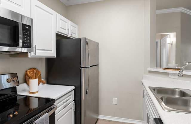 Creekside 121 Gallery 3