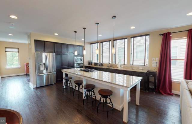 22836 GOLDSBOROUGH TER Gallery 2