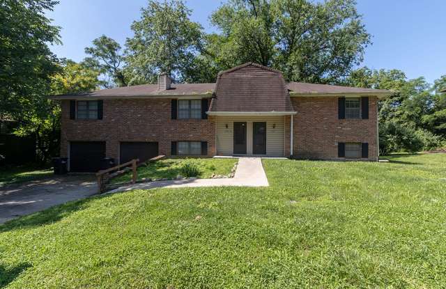 Spacious 3-Bedroom Duplex on the South Side! photos photos