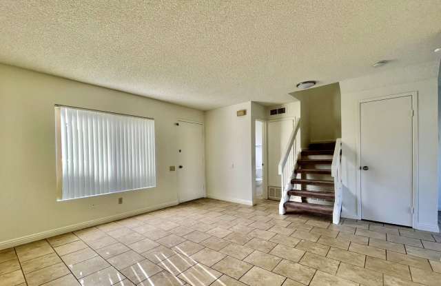 Townhome near San Luis Rey Trail! Gallery 3