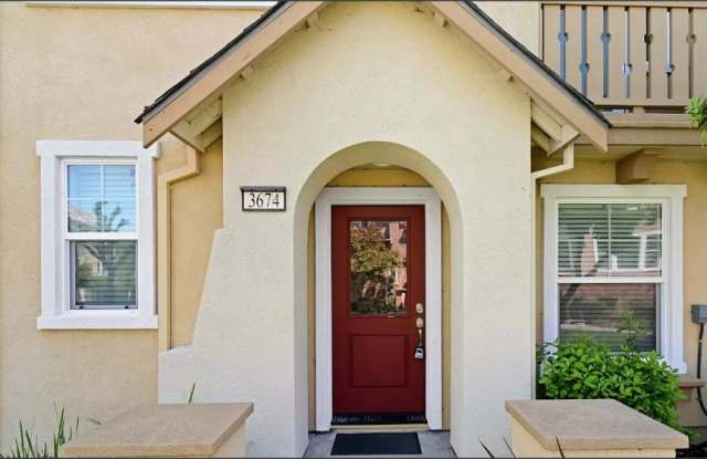3674 Branding Iron Place Gallery 4