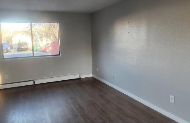 523 1/2 Gardner Way Gallery 2