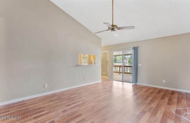 4150 Hemlock Ln Gallery 3