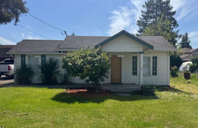 Quaint home in Hucrest photos photos
