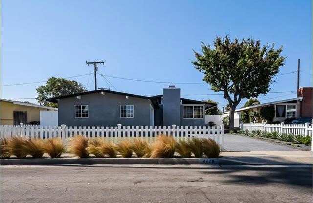 4628 Sepulveda Boulevard Gallery 1